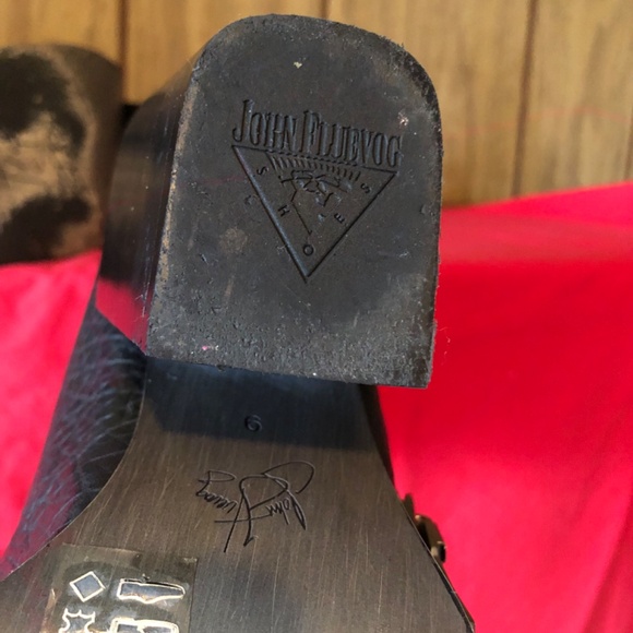 John Fluevog Stand Up Dietrich Black Leather Platform Zippered Ankle Boots sz9 - Picture 9 of 9